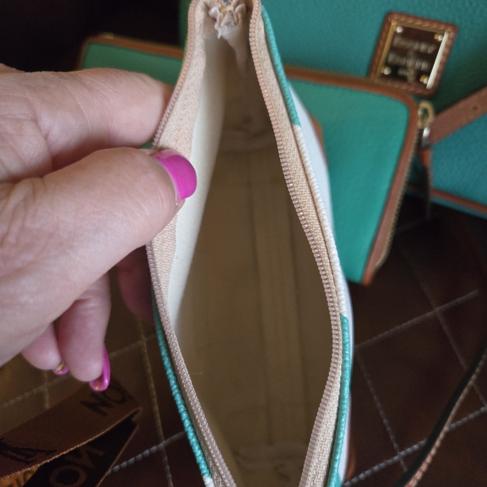 NWT Dooney & Bourke Green and Brown Crossbody Bag - Picture 9 of 10